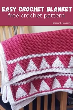crochet blanket in red with white triangles