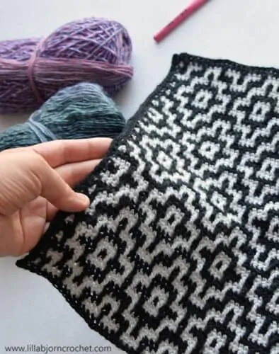 Mosaic crochet blanket in blue and white