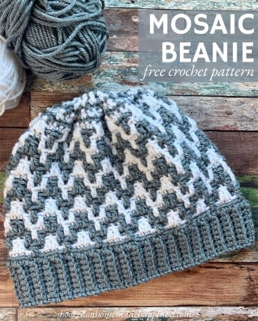 Beanie hat in grey and white crocheted with the mosaic technique