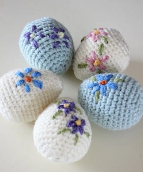 crocheted Easter eggs embroidered with flowers