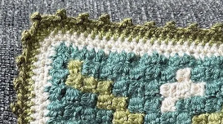 close up of a picot border on a blanket